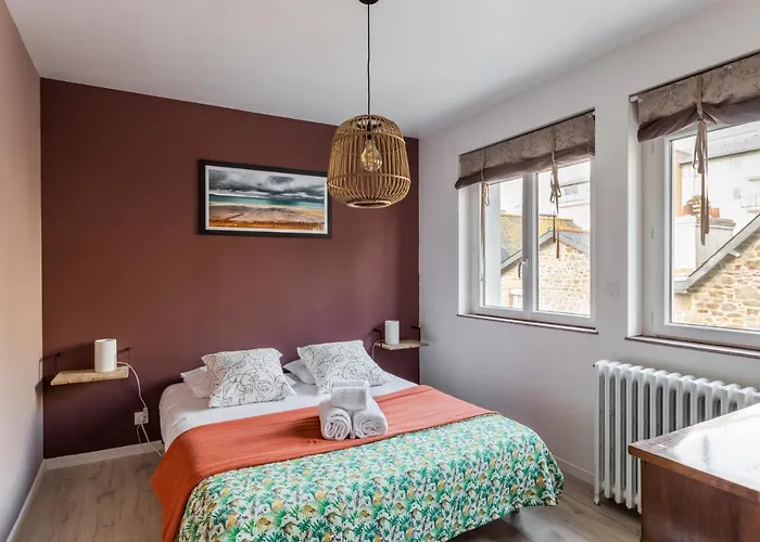 Les Abimes, Beau Logement Avec 2 Chambres Avec Parking
